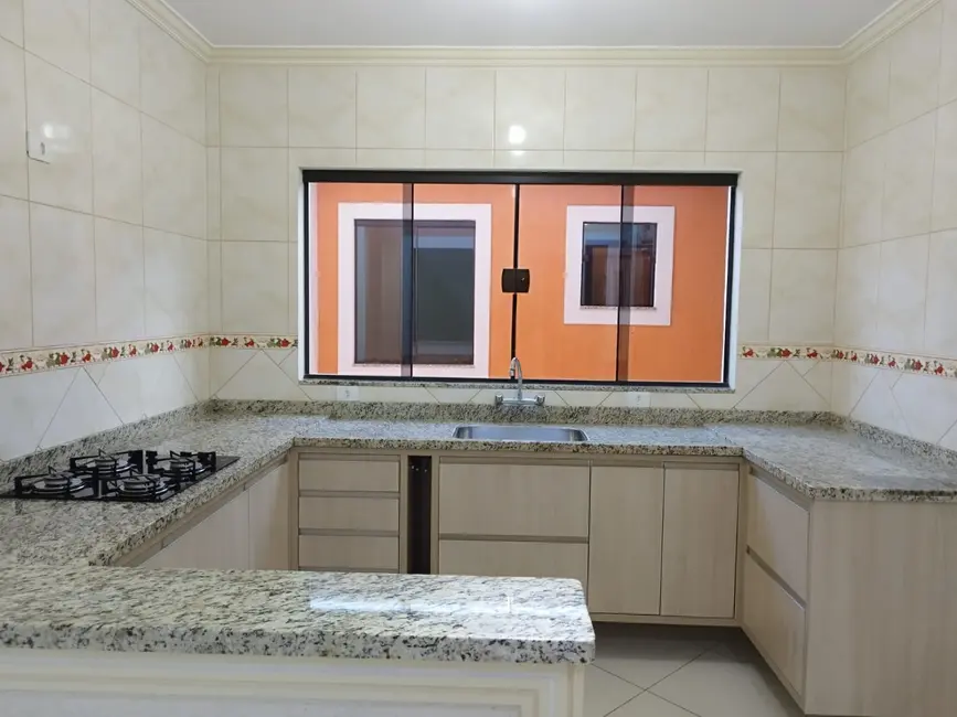 Foto 5 de Sobrado com 3 quartos à venda, 215m2 em Alto do Cardoso, Pindamonhangaba - SP