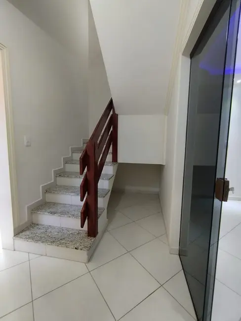 Foto 6 de Sobrado com 3 quartos à venda, 215m2 em Alto do Cardoso, Pindamonhangaba - SP