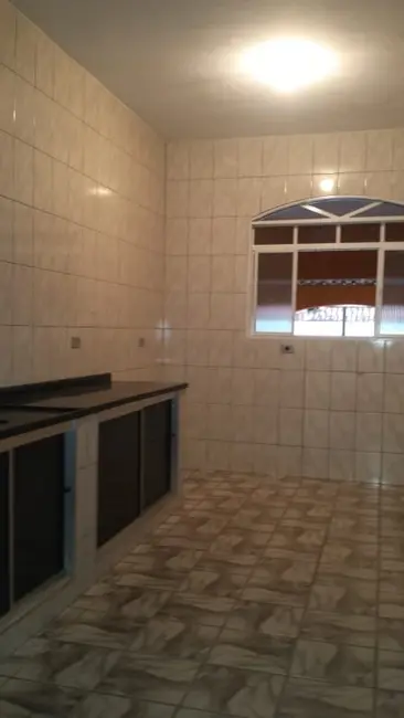 Foto 8 de Sobrado com 4 quartos à venda, 278m2 em Pindamonhangaba - SP