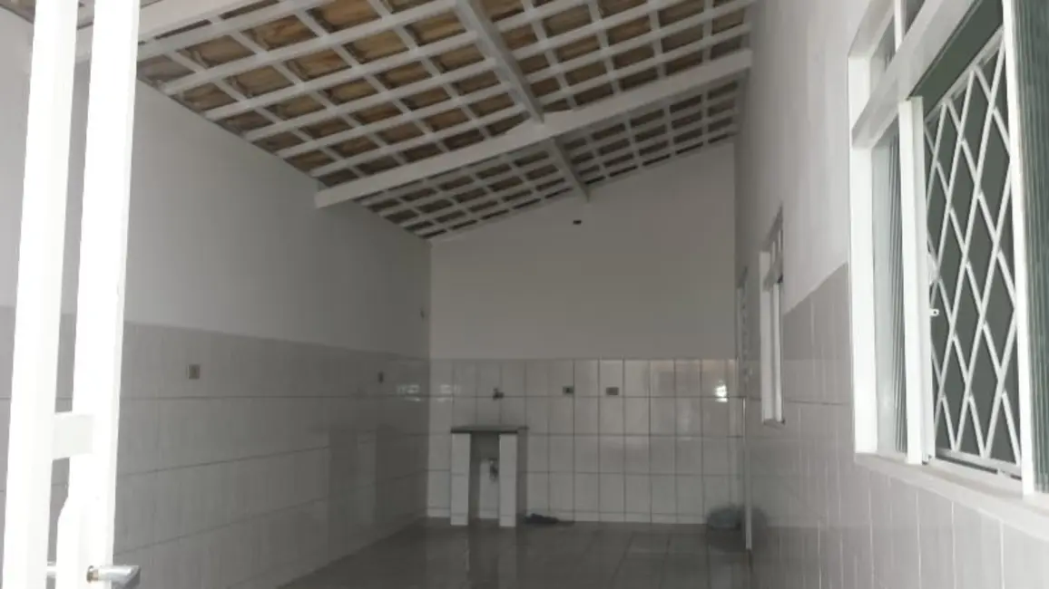 Foto 2 de Sobrado com 4 quartos à venda, 278m2 em Pindamonhangaba - SP