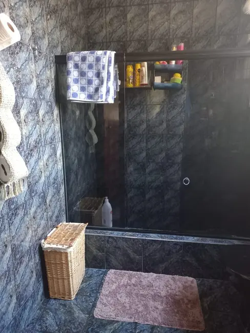 Sobrado com 3 quartos à venda, 167m2 em Aparecida - SP - imagem 8 Foto 8 de Sobrado com 3 quartos à venda, 167m2 em Aparecida - SP