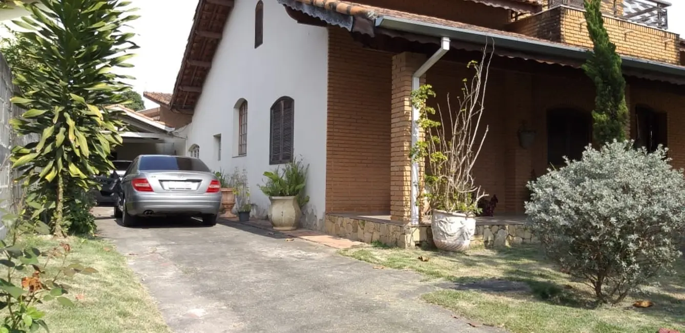 Foto 5 de Casa com 3 quartos à venda e para alugar em Centro, Tremembe - SP
