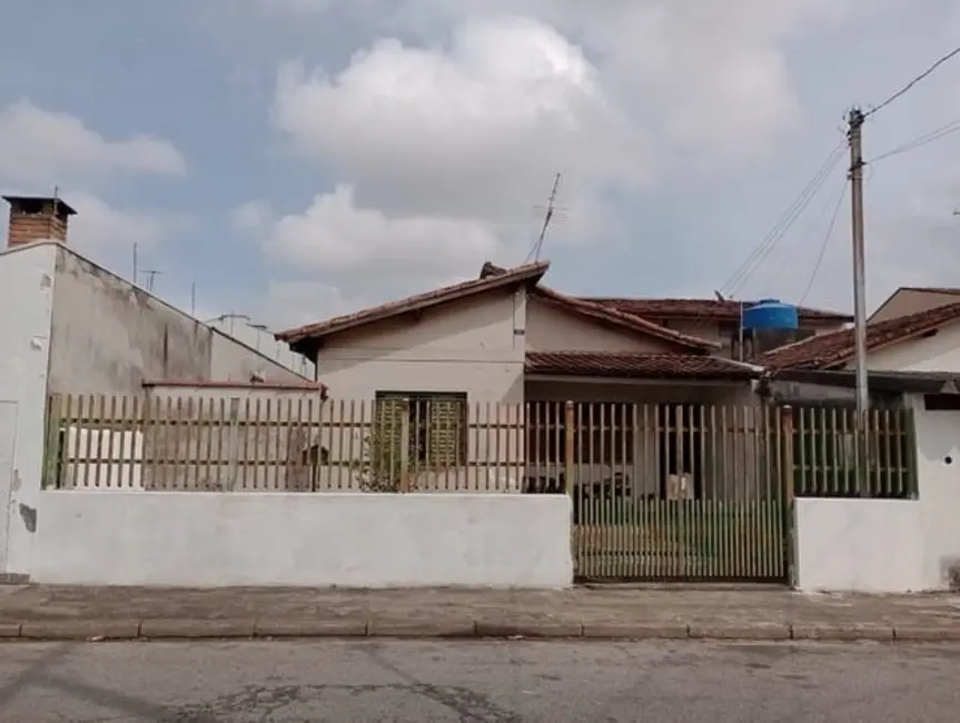 Foto 1 de Casa com 2 quartos à venda, 270m2 em Jardim Ana Emilia, Taubate - SP