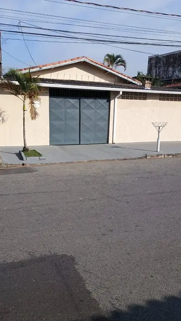 Foto 1 de Casa com 2 quartos à venda, 182m2 em Parque Senhor do Bonfim, Taubate - SP