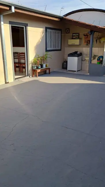 Foto 2 de Casa com 2 quartos à venda, 182m2 em Parque Senhor do Bonfim, Taubate - SP