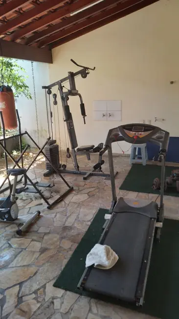 Foto 3 de Casa com 2 quartos à venda, 215m2 em Loteamento Residencial Andrade, Pindamonhangaba - SP