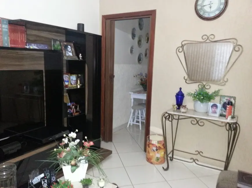 Foto 4 de Casa com 2 quartos à venda, 150m2 em Pindamonhangaba - SP