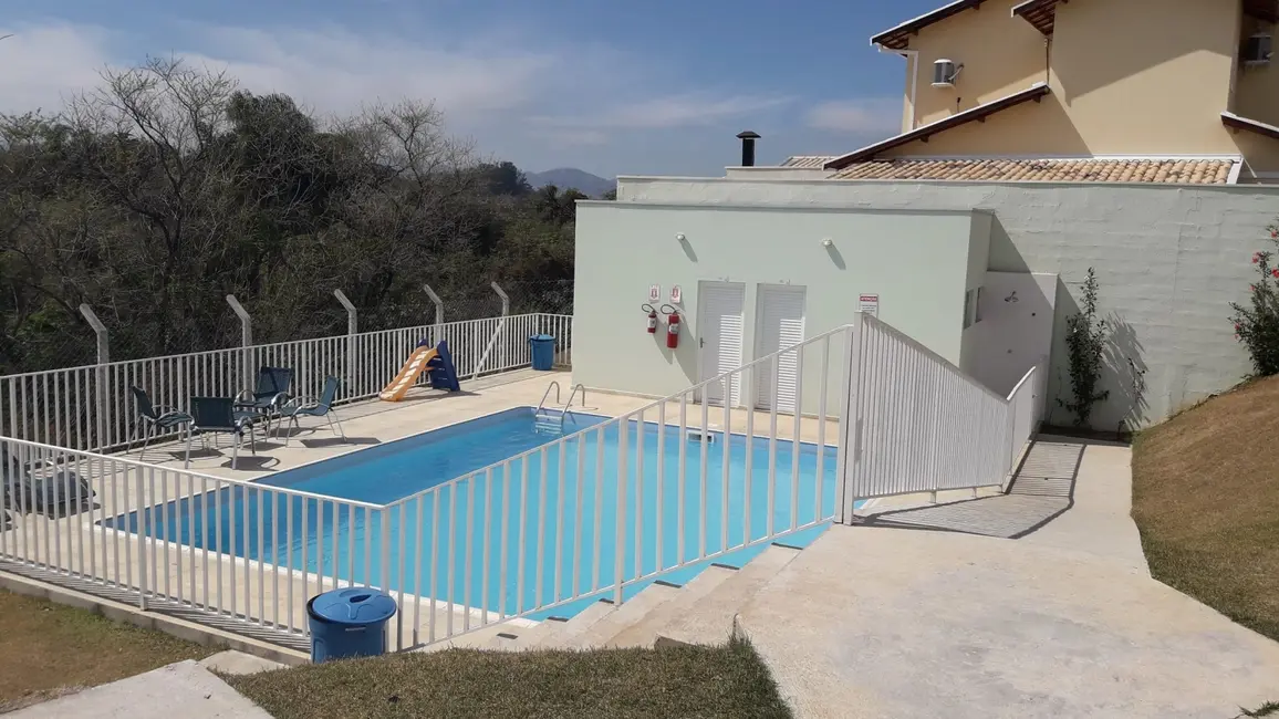 Foto 9 de Sobrado com 3 quartos à venda e para alugar, 83m2 em Pindamonhangaba - SP