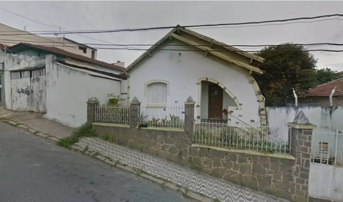 Casa à venda, 500m2 em Centro, Aparecida - SP - imagem 1 Foto 1 de Casa à venda, 500m2 em Centro, Aparecida - SP