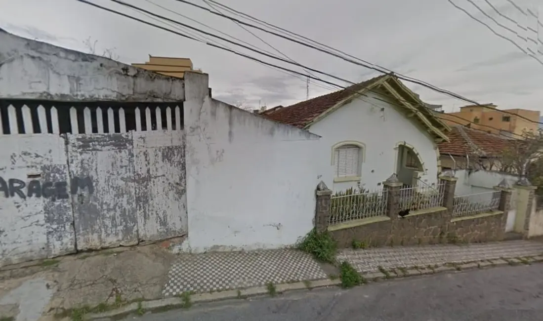 Casa à venda, 500m2 em Centro, Aparecida - SP - imagem 2 Foto 2 de Casa à venda, 500m2 em Centro, Aparecida - SP