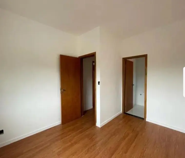 Foto 4 de Casa com 2 quartos à venda, 104m2 em Jardim Continental II, Taubate - SP