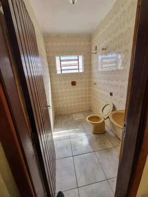 Foto 9 de Casa com 2 quartos à venda, 70m2 em Parque São Domingos, Pindamonhangaba - SP