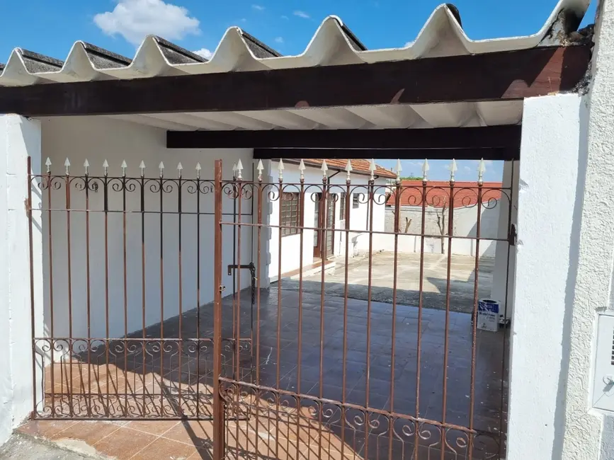 Foto 2 de Casa com 2 quartos à venda, 70m2 em Parque São Domingos, Pindamonhangaba - SP