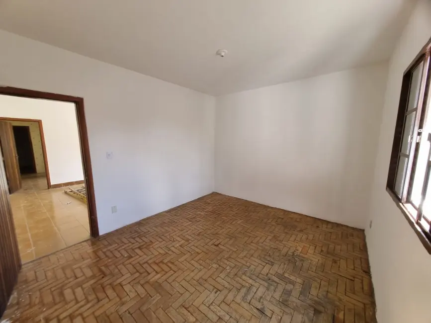 Foto 5 de Casa com 2 quartos à venda, 70m2 em Parque São Domingos, Pindamonhangaba - SP