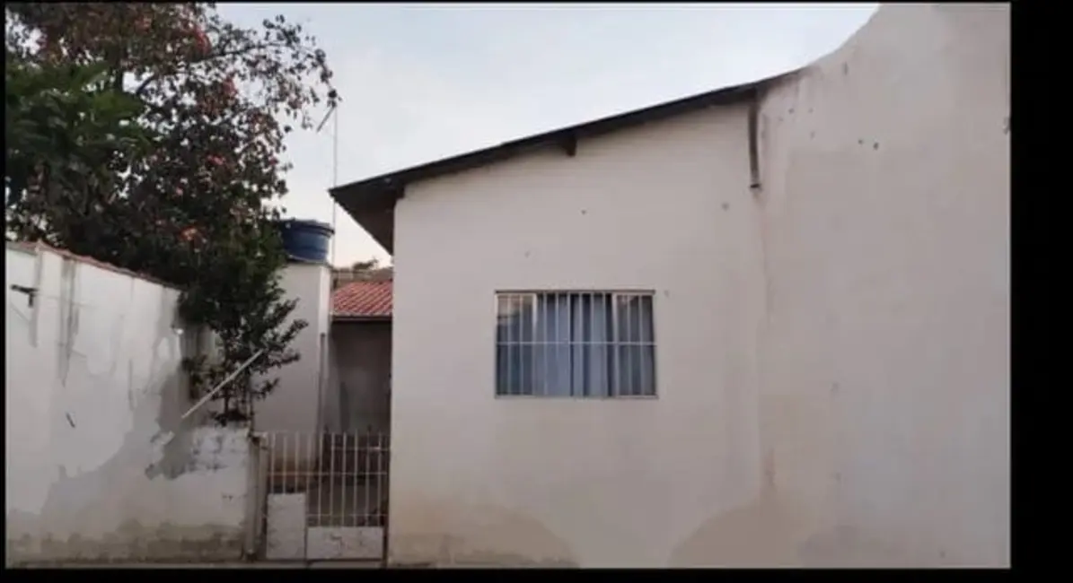 Foto 8 de Casa com 2 quartos à venda, 195m2 em Parque São Domingos, Pindamonhangaba - SP