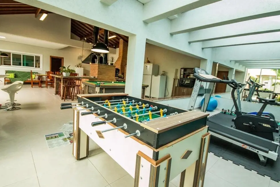 Foto 9 de Sobrado com 4 quartos à venda, 300m2 em Tremembe - SP