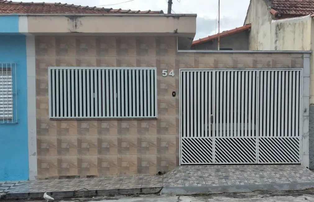 Foto 1 de Casa com 2 quartos à venda, 176m2 em Campinho, Guaratingueta - SP