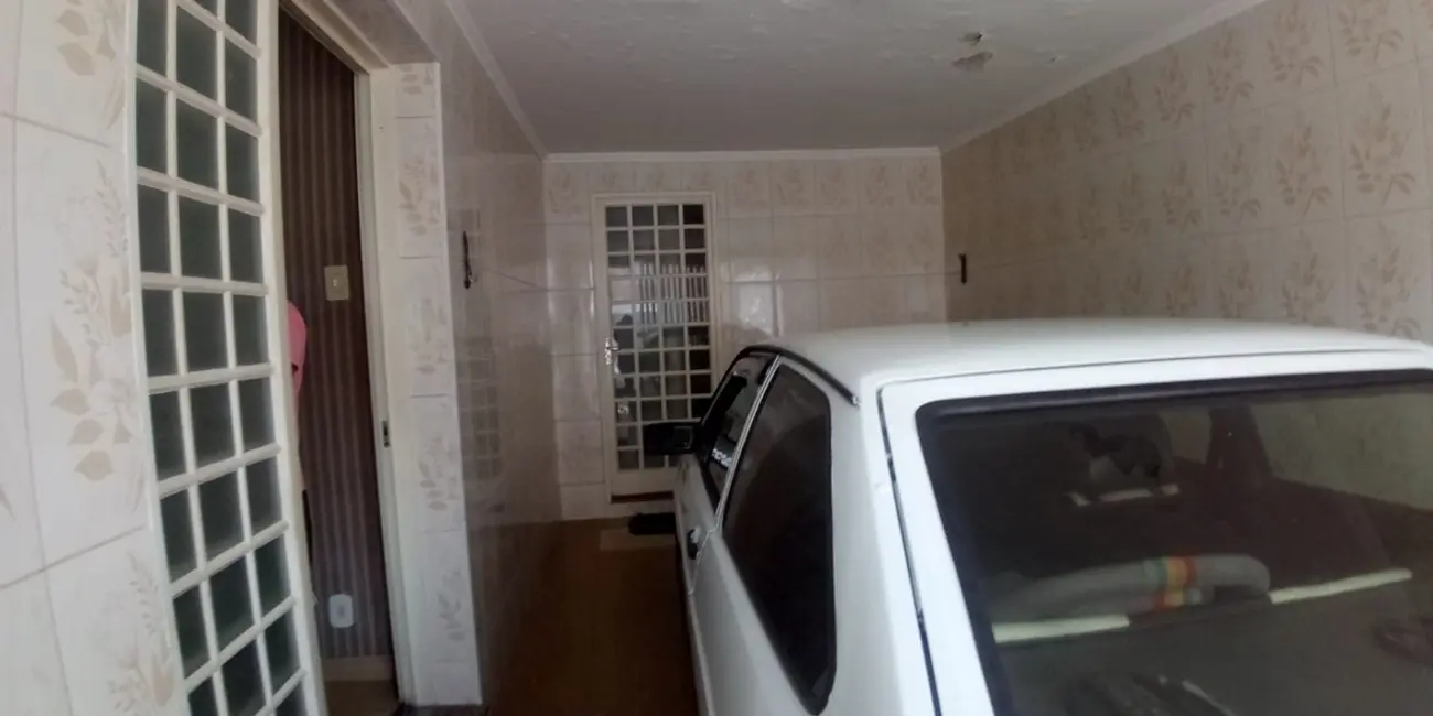 Foto 7 de Casa com 2 quartos à venda, 176m2 em Campinho, Guaratingueta - SP