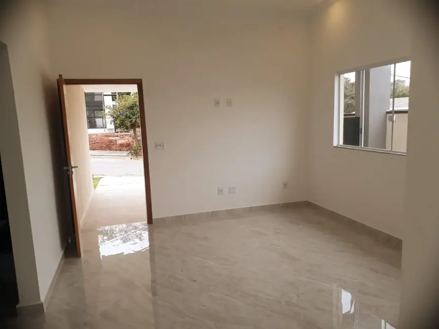 Foto 4 de Casa de Condomínio com 3 quartos à venda, 140m2 em Chácaras Cataguá, Taubate - SP