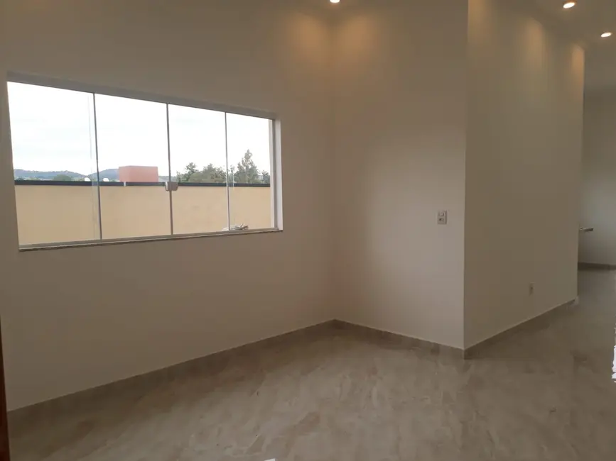 Foto 3 de Casa de Condomínio com 3 quartos à venda, 140m2 em Chácaras Cataguá, Taubate - SP