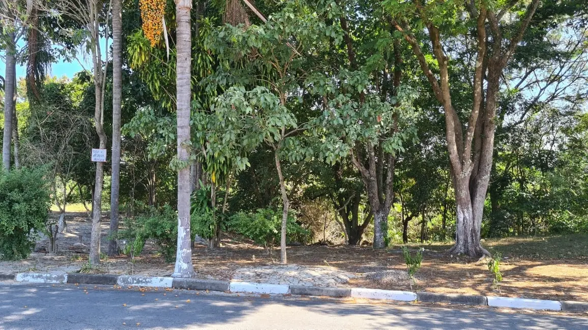 Foto 1 de Casa com 3 quartos à venda, 250m2 em Conjunto Habitacional Terra dos Ipês I (Norte), Pindamonhangaba - SP