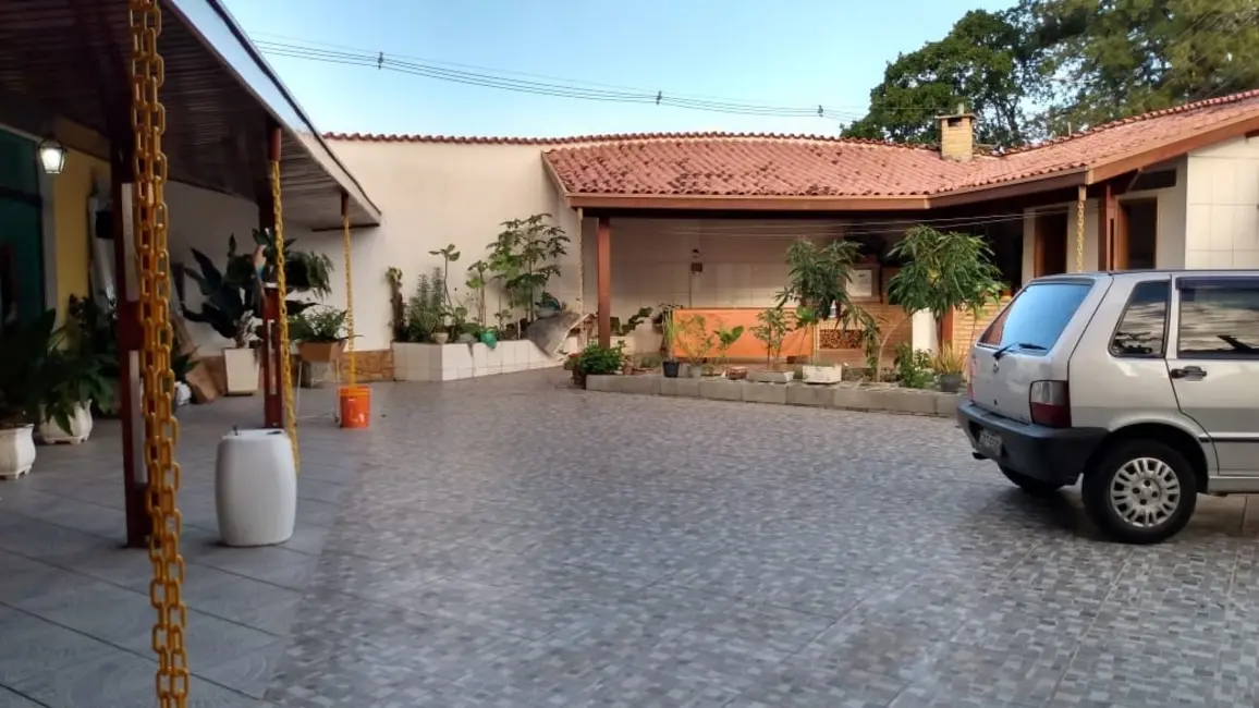 Foto 4 de Sobrado com 4 quartos à venda, 250m2 em Vila São José, Taubate - SP