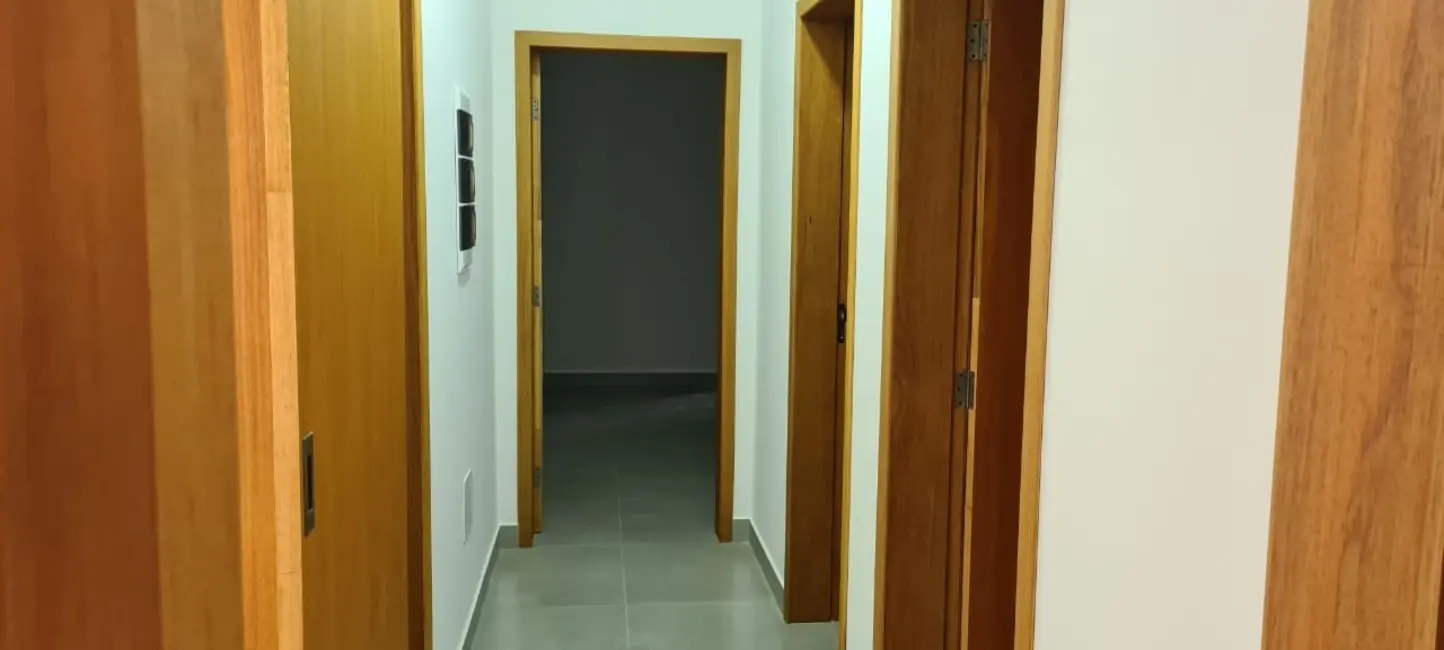 Foto 3 de Casa de Condomínio com 3 quartos à venda, 172m2 em Tremembe - SP