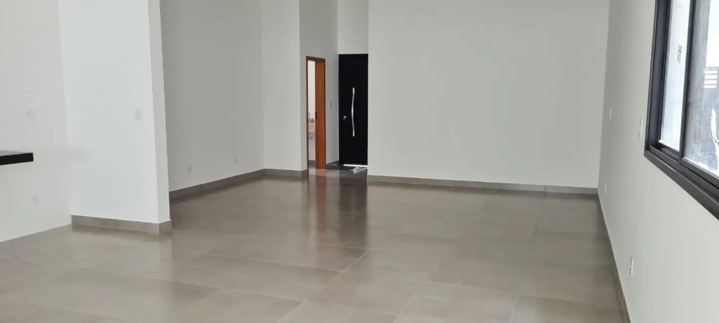 Foto 4 de Casa de Condomínio com 3 quartos à venda, 172m2 em Tremembe - SP