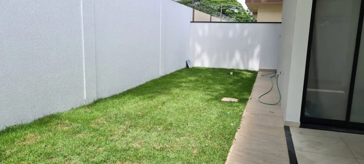Foto 2 de Casa de Condomínio com 3 quartos à venda, 172m2 em Tremembe - SP