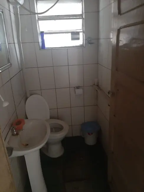 Casa com 2 quartos à venda, 163m2 em Centro, Aparecida - SP - imagem 4 Foto 4 de Casa com 2 quartos à venda, 163m2 em Centro, Aparecida - SP