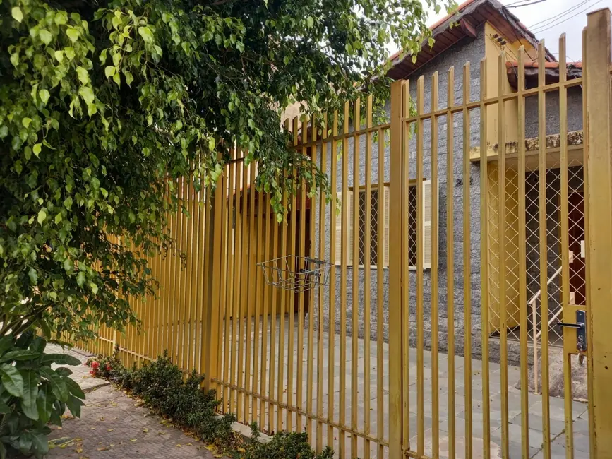 Foto 1 de Casa com 4 quartos à venda em Jardim Russi, Taubate - SP