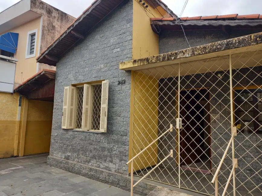 Foto 2 de Casa com 4 quartos à venda em Jardim Russi, Taubate - SP
