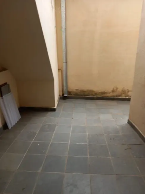 Foto 5 de Casa com 4 quartos à venda em Jardim Russi, Taubate - SP