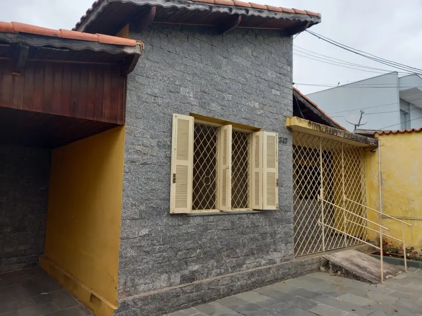 Foto 7 de Casa com 4 quartos à venda em Jardim Russi, Taubate - SP