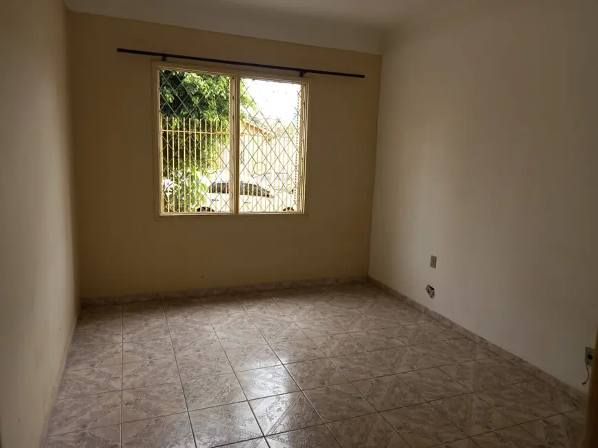 Foto 3 de Casa com 4 quartos à venda em Jardim Russi, Taubate - SP