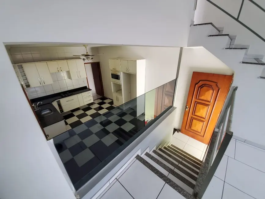 Foto 6 de Sobrado com 3 quartos à venda, 150m2 em Jardim das Monções, Taubate - SP