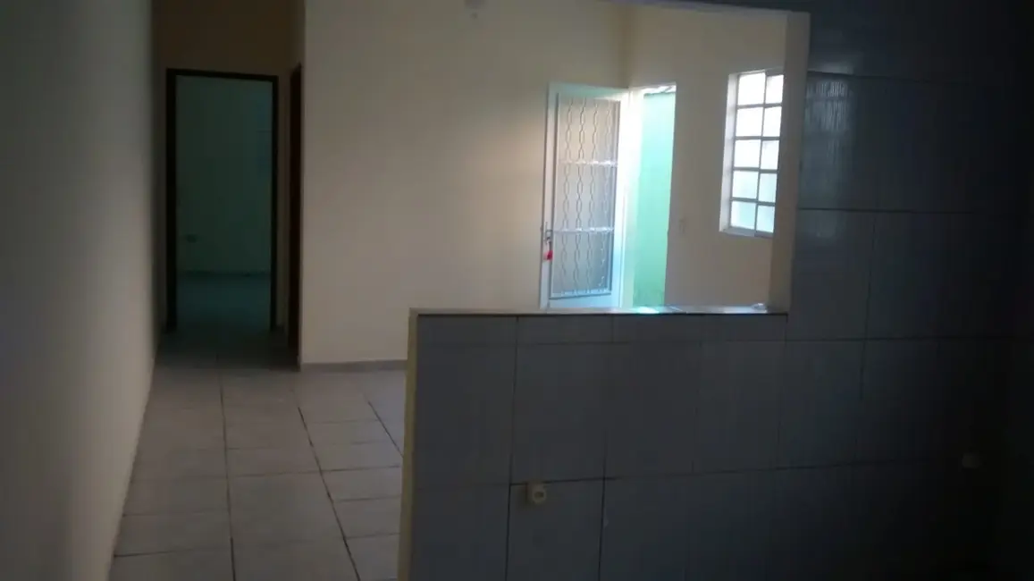 Foto 2 de Casa com 2 quartos à venda, 25m2 em Tremembe - SP