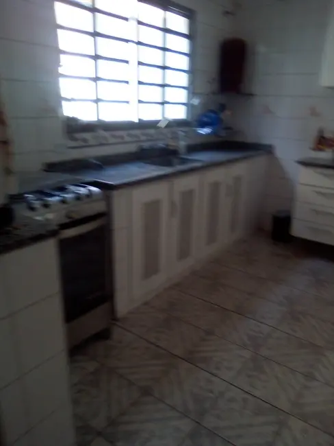 Foto 4 de Casa com 3 quartos à venda, 258m2 em São Benedito, Pindamonhangaba - SP