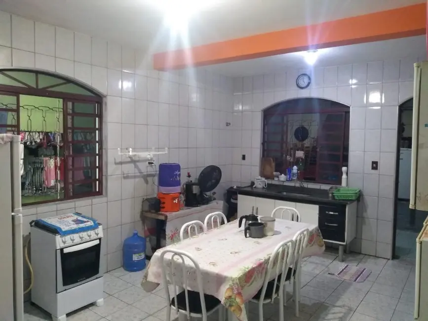 Foto 5 de Casa com 3 quartos à venda, 160m2 em Conjunto Habitacional Terra dos Ipês II (Fase I), Pindamonhangaba - SP