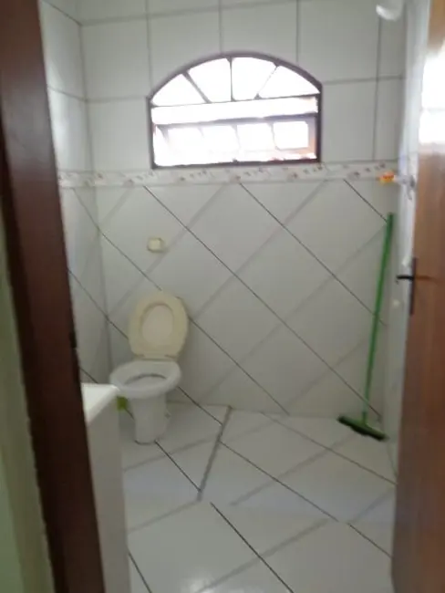 Foto 2 de Casa com 2 quartos à venda, 120m2 em Pindamonhangaba - SP
