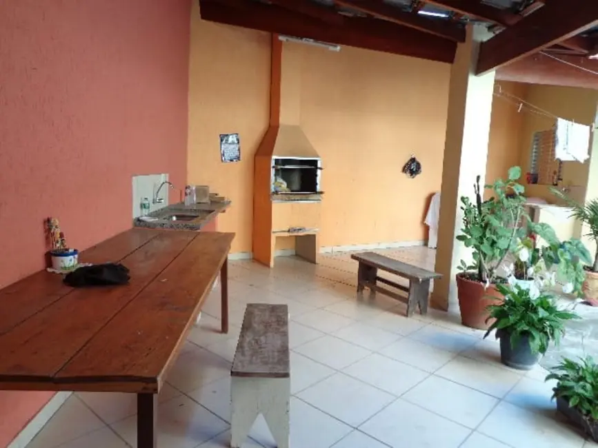 Foto 5 de Casa com 2 quartos à venda, 120m2 em Pindamonhangaba - SP