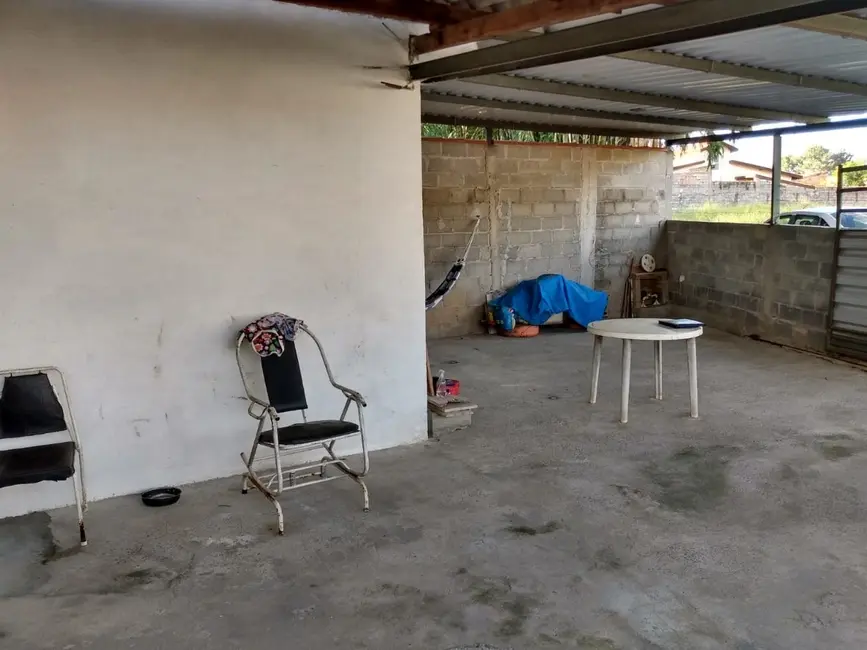 Foto 4 de Casa com 2 quartos à venda, 60m2 em Pindamonhangaba - SP