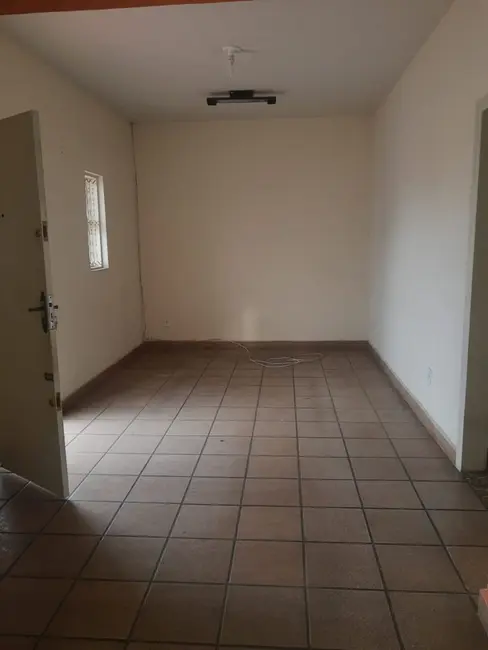 Foto 5 de Casa com 2 quartos à venda, 118m2 em Vila Santos, Cacapava - SP