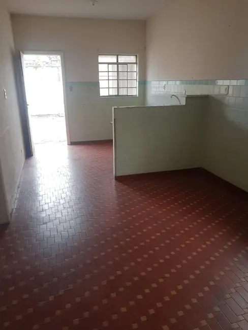 Foto 4 de Casa com 2 quartos à venda, 118m2 em Vila Santos, Cacapava - SP