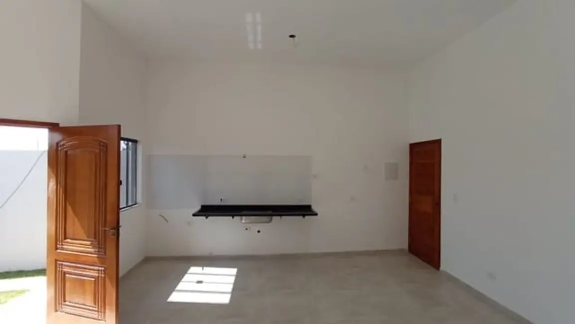 Foto 3 de Casa com 3 quartos à venda, 82m2 em Piracangaguá, Taubate - SP