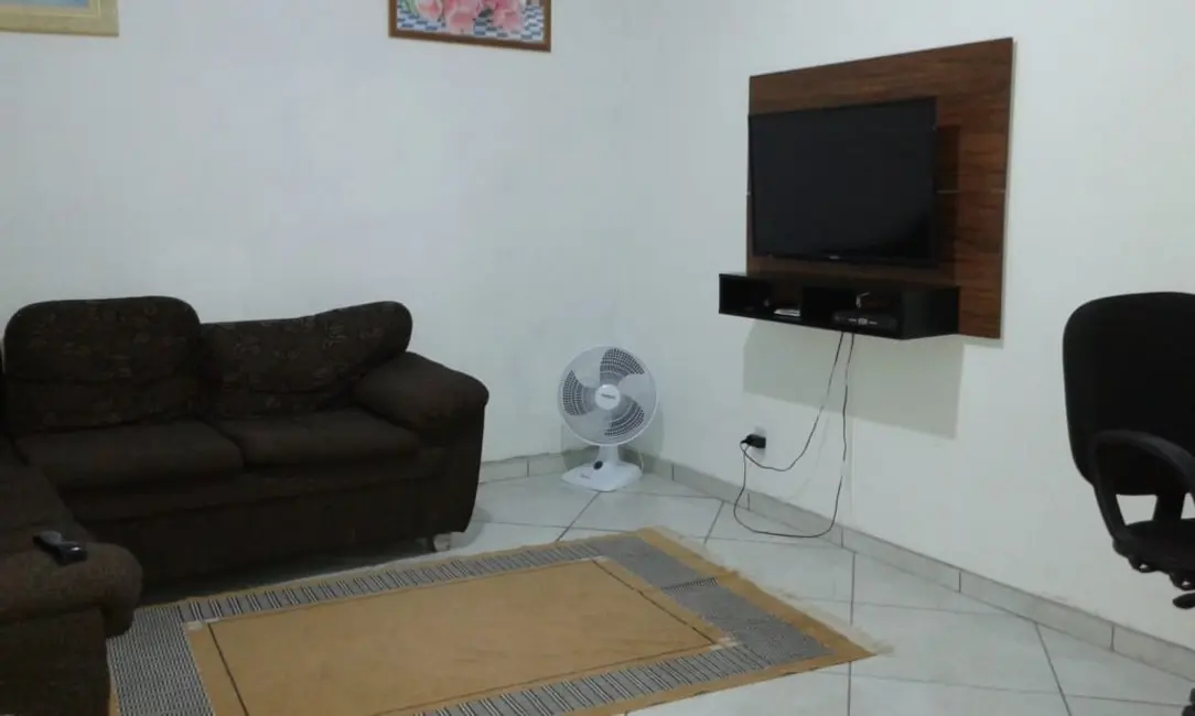 Foto 2 de Casa com 3 quartos à venda, 200m2 em Vila Rica, Pindamonhangaba - SP