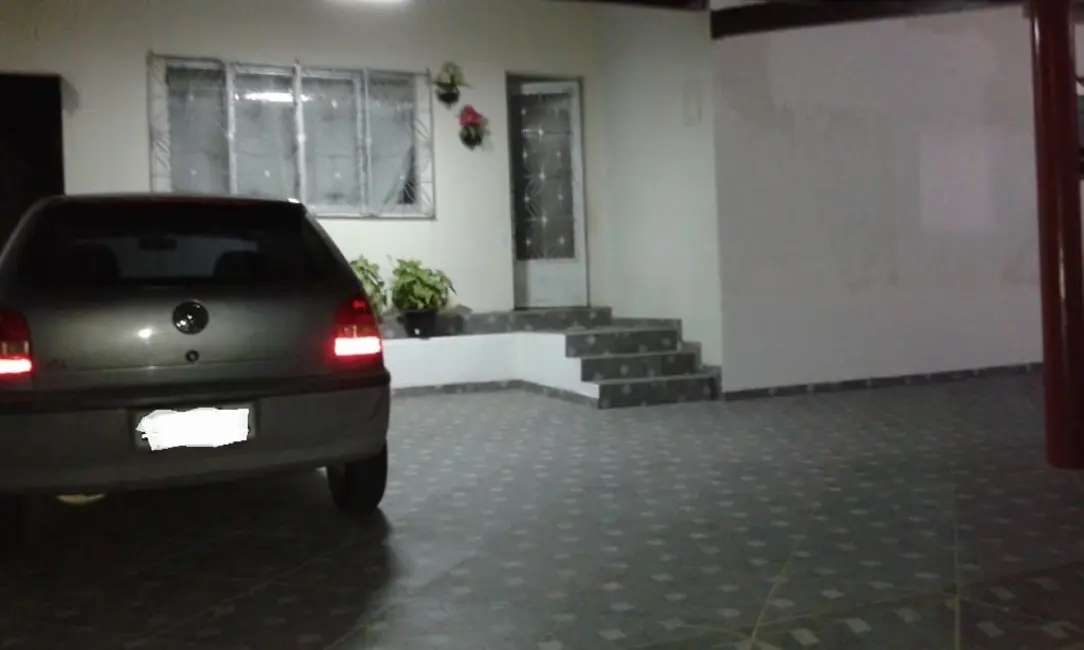 Foto 1 de Casa com 3 quartos à venda, 200m2 em Vila Rica, Pindamonhangaba - SP