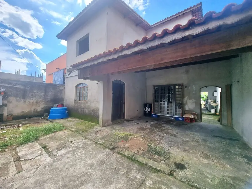 Foto 1 de Sobrado com 5 quartos à venda, 300m2 em Vila Santa Rita, Guaratingueta - SP