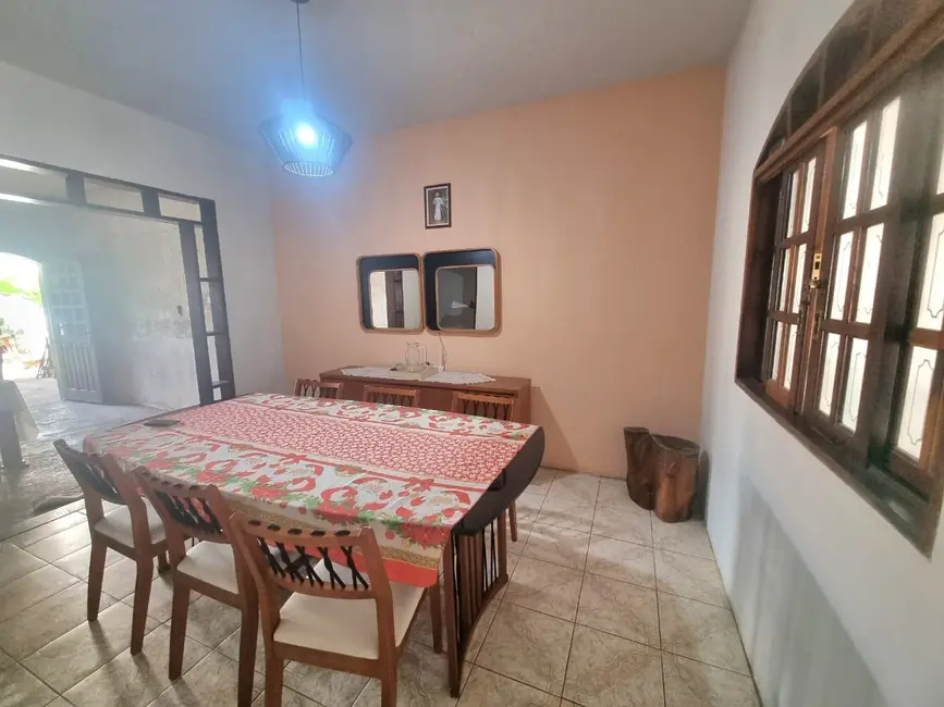 Foto 5 de Sobrado com 5 quartos à venda, 300m2 em Vila Santa Rita, Guaratingueta - SP