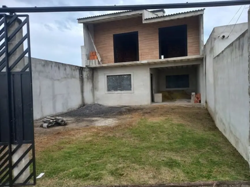Foto 3 de Casa com 4 quartos à venda, 200m2 em Pindamonhangaba - SP